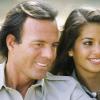 Julio Iglesias y Vaitiare en una imagen de 2006.