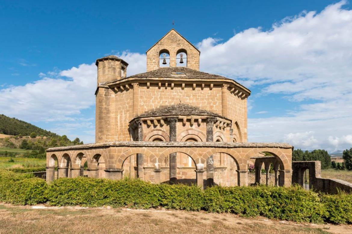 Iglesia de Santa María de Eunate, Iglesia de Santa María de Eunate, Muruzabal, Navarra, España. (Foto de: Petr Svarc/Education Images/Universal Images Group vía Getty Images)