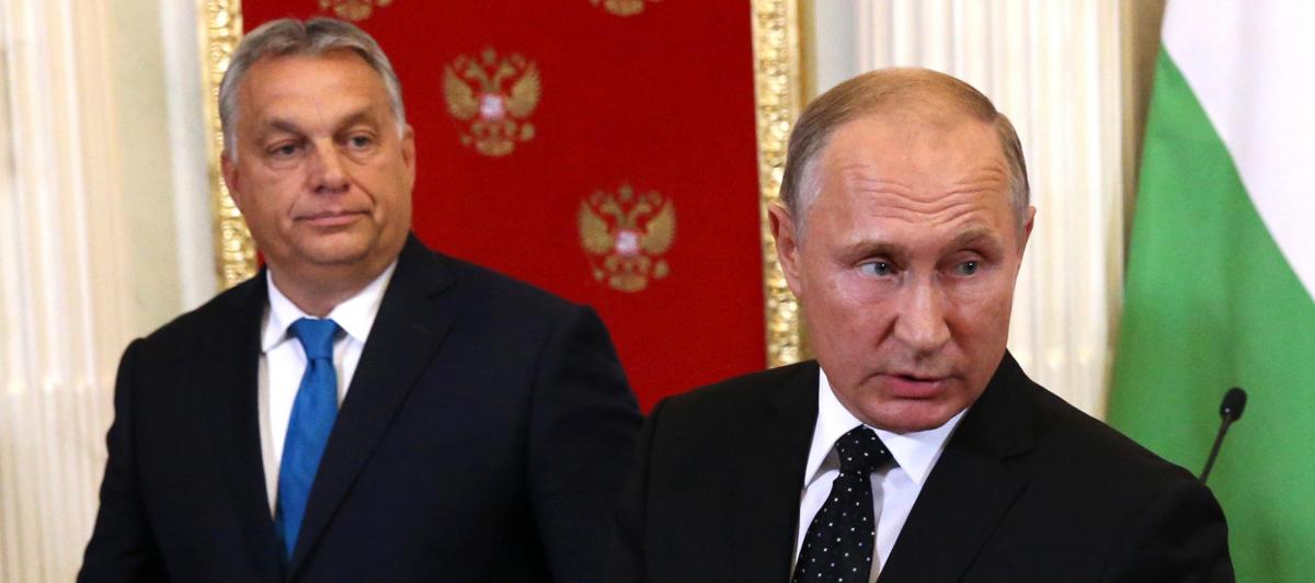 Foto de archivo de Viktor Orban y Vladimir Putin