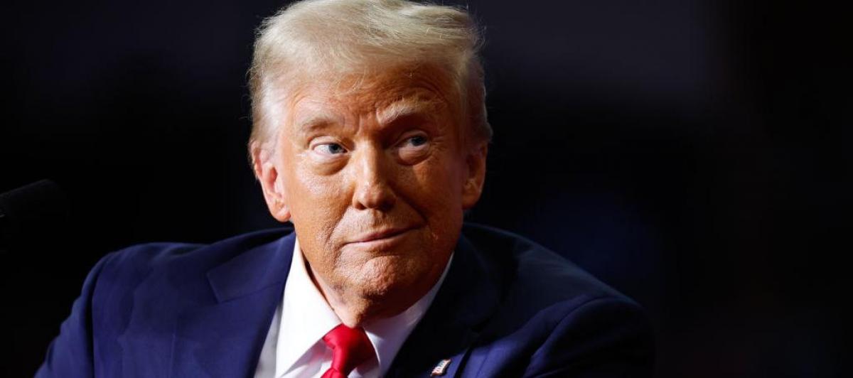Donald Trump gesticula alegre en un acto en Pensilvania