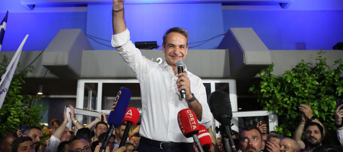 Kyriakos Mitsotakis se dirige a sus seguidores después de ganar las presidenciales en Grecia.