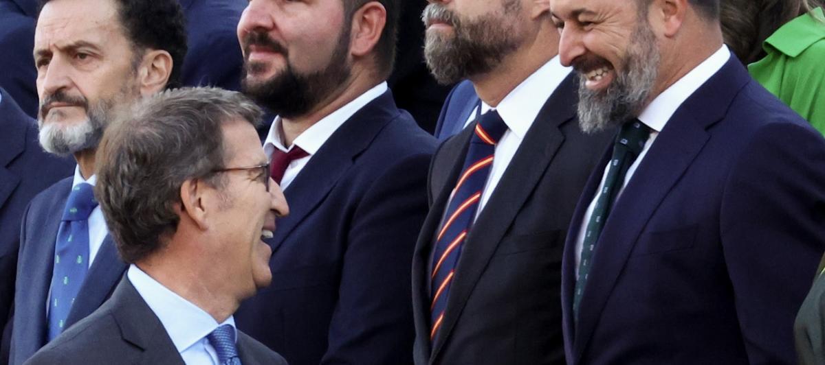 Foto de archivo de Alberto Núñez Feijóo y Santiago Abascal.