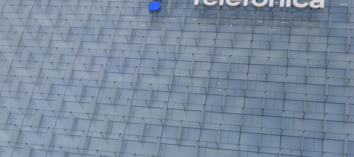Fachada de la sede de Telefónica