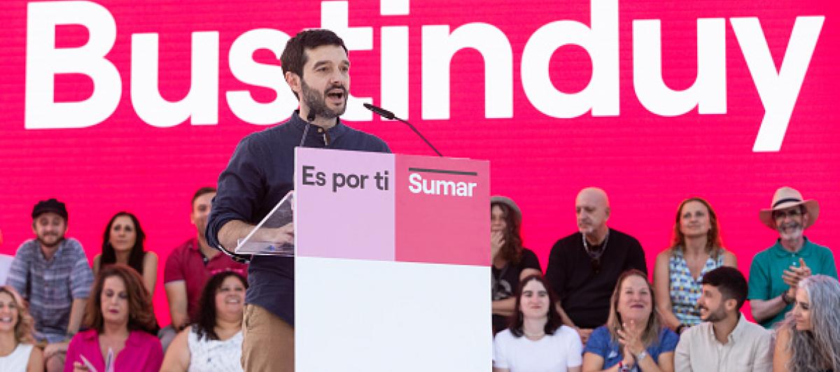 Pablo Bustinduy, nuevo ministro de Derechos Sociales, Consumo y Agenda 2030, durante el cierre de campaña de Sumar en el madrileño parque Enrique Tierno Galván.