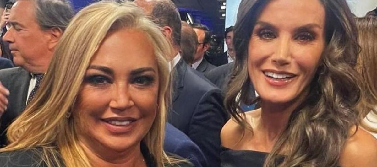 Belén Esteban y la Reina Letizia en el selfi publicado en Instagram.