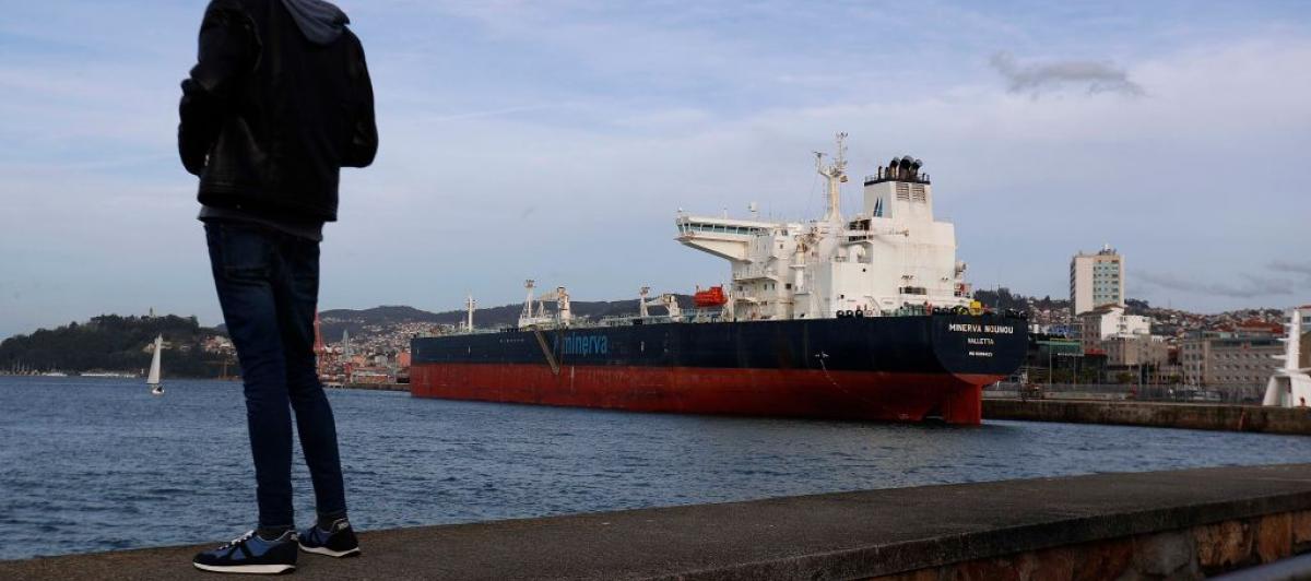 El petrolero 'Minerva Nounou', atracado en el puerto de Vigo hace unos meses.