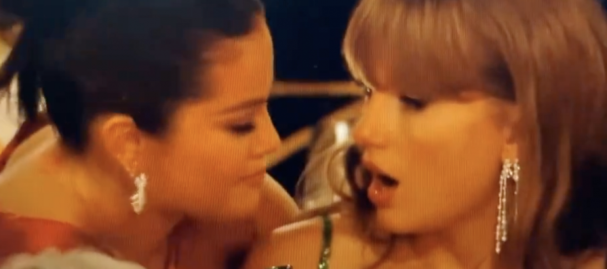Selena Gomez y Taylor Swift, en los Globos de Oro.
