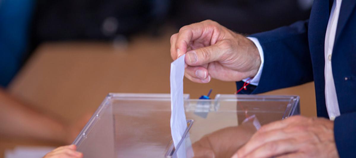 Imagen de archivo de una votación en las últimas elecciones generales del 23-J.