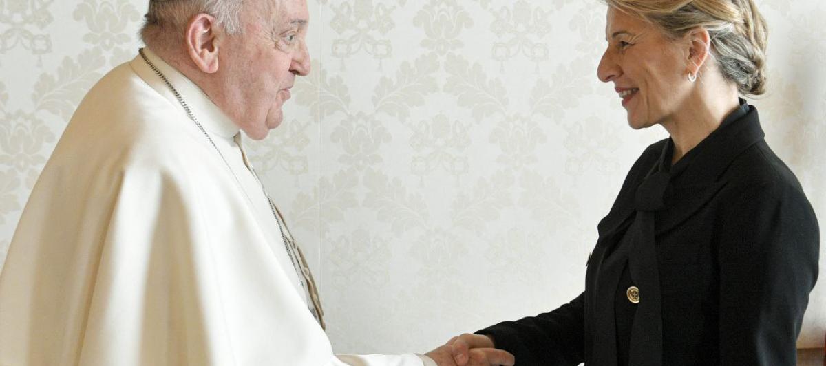 El papa Francisco y Yolanda Díaz