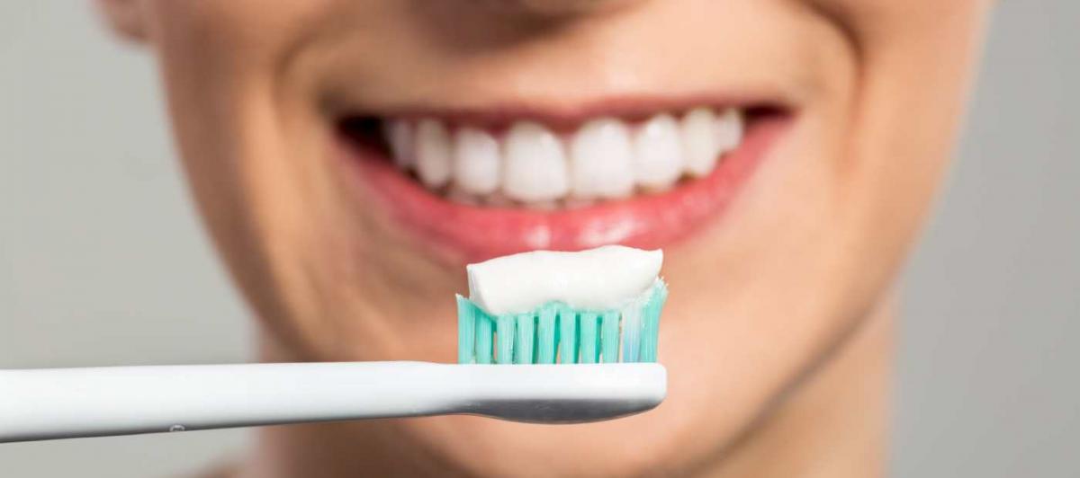 Cepillarse los dientes