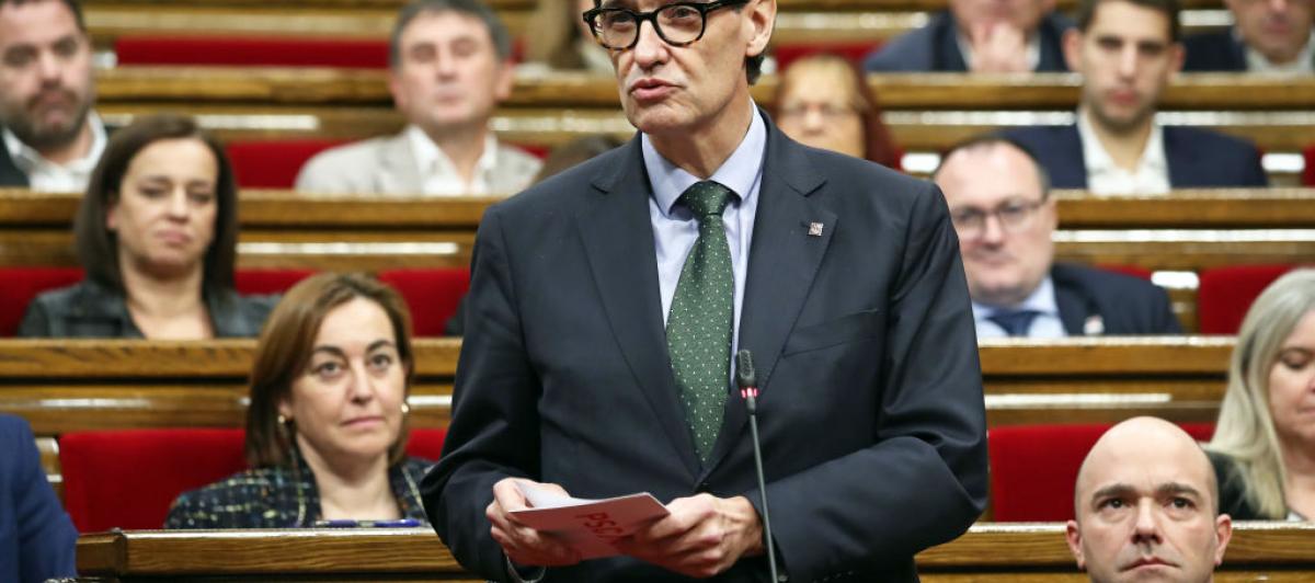 Salvador Illa, jefe de la oposición en el Parlament de Catalunya, en una de sus intervenciones.