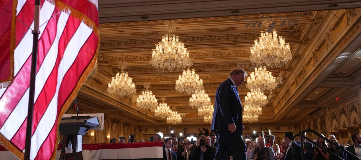 El republicano Donald Trump sale victorios del supermartes.