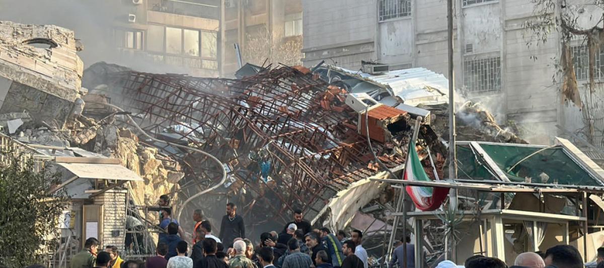 Edificio destruido junto al Consulado iraní en Damasco (Siria)