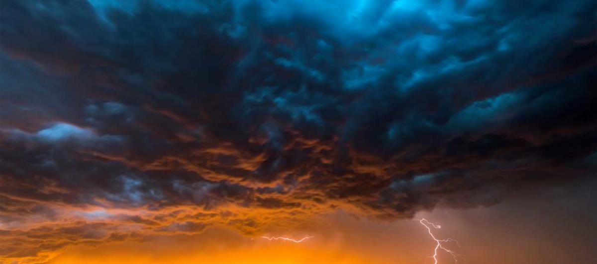Tormenta al atardecer