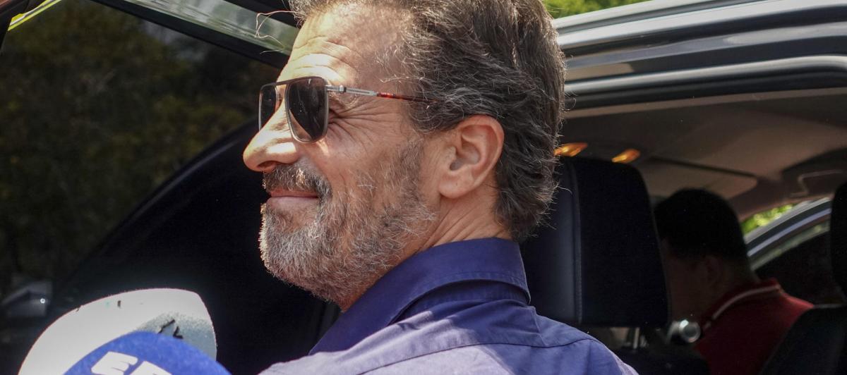 Rodolfo Sancho, padre de Daniel Sancho, a su salida en la última sesión del juicio por el asesinato de Edwin Arrieta.