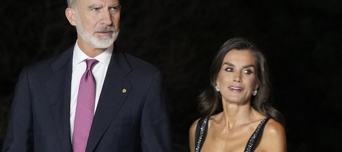 Los reyes Felipe y Letizia este martes en la entrega de los Premios Planeta en Barcelona.