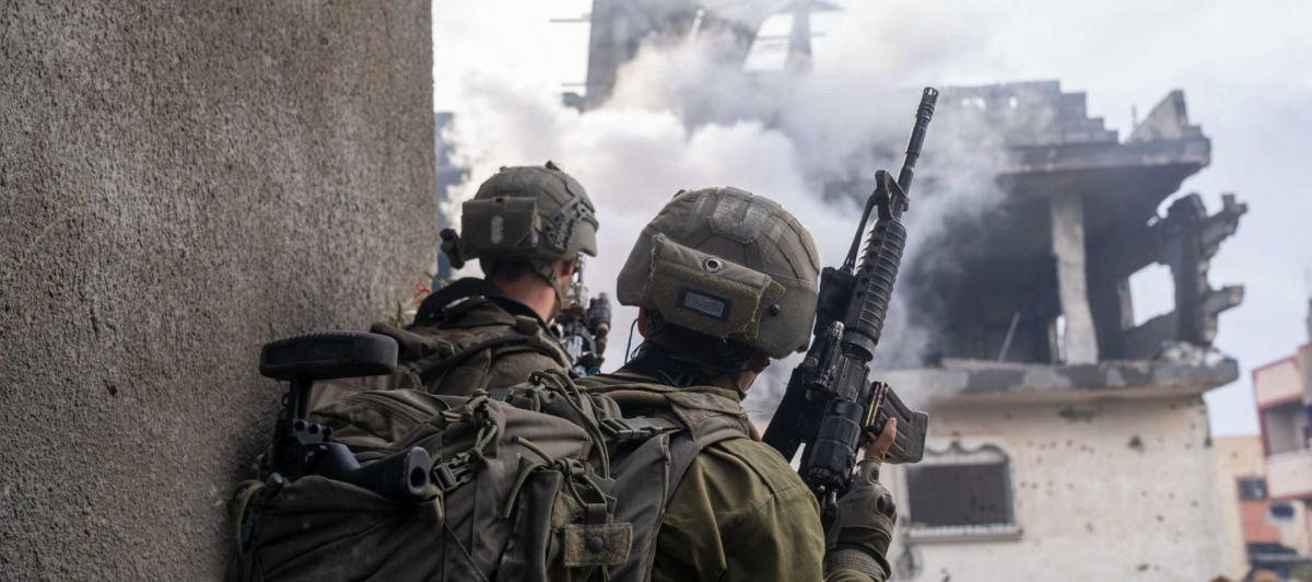 Vista de tropas israelíes, durante sus operaciones en la zona de Beit Hanoun en la Franja de Gaza