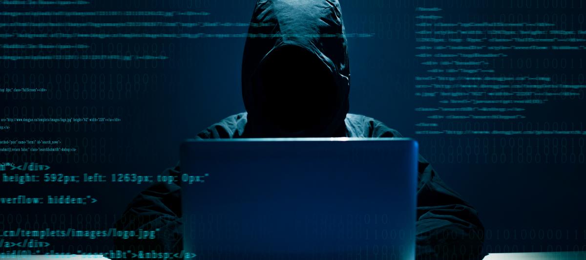 Recreación de un 'hacker' en acción