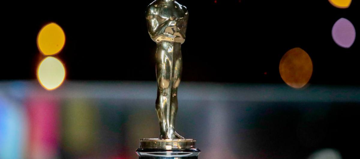Una estatuilla de los Premios Oscar.