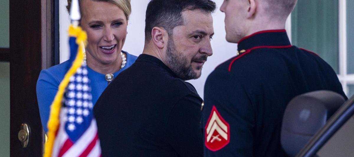 Volodimir Zelenski abandona la Casa Blanca de forma anticipada tras la disputa con Donald Trump