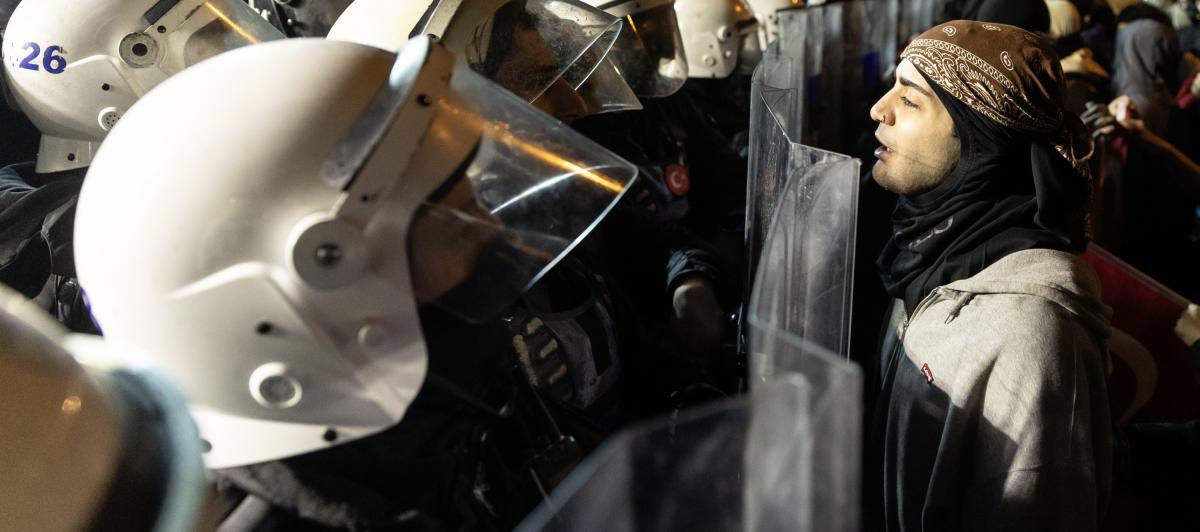 Imagen de archivo de las protestas de Estambul contra la detención del alcalde Ekrem Imamoglu, el mayor rival político de Erdogan, acusado de corrupción.