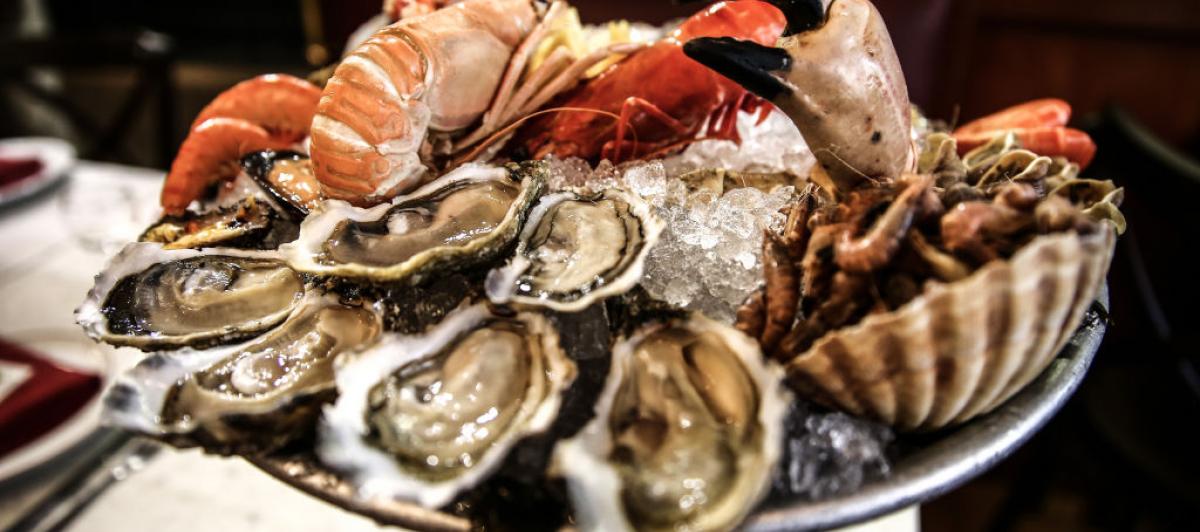 Imagen de archivo de una mariscada.