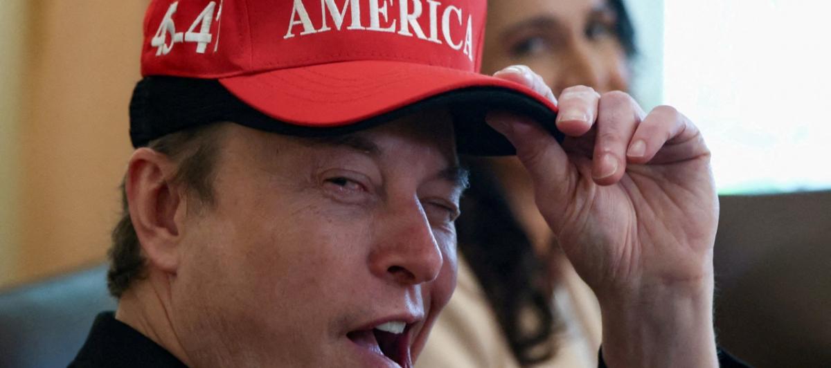 Elon Musk con una gorra con la inscripción "Gulf of America"