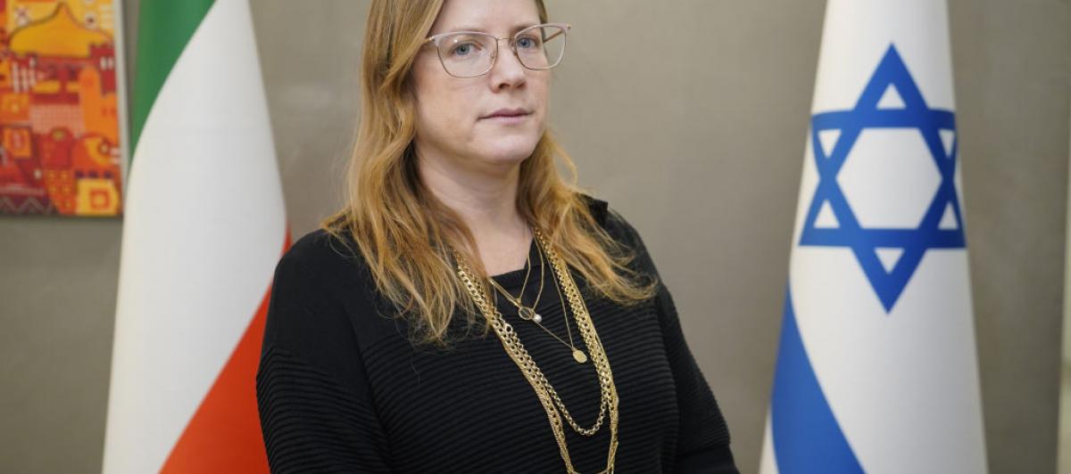 Dana Erlich, en una fotografía oficial como embajadora de Israel en Irlanda