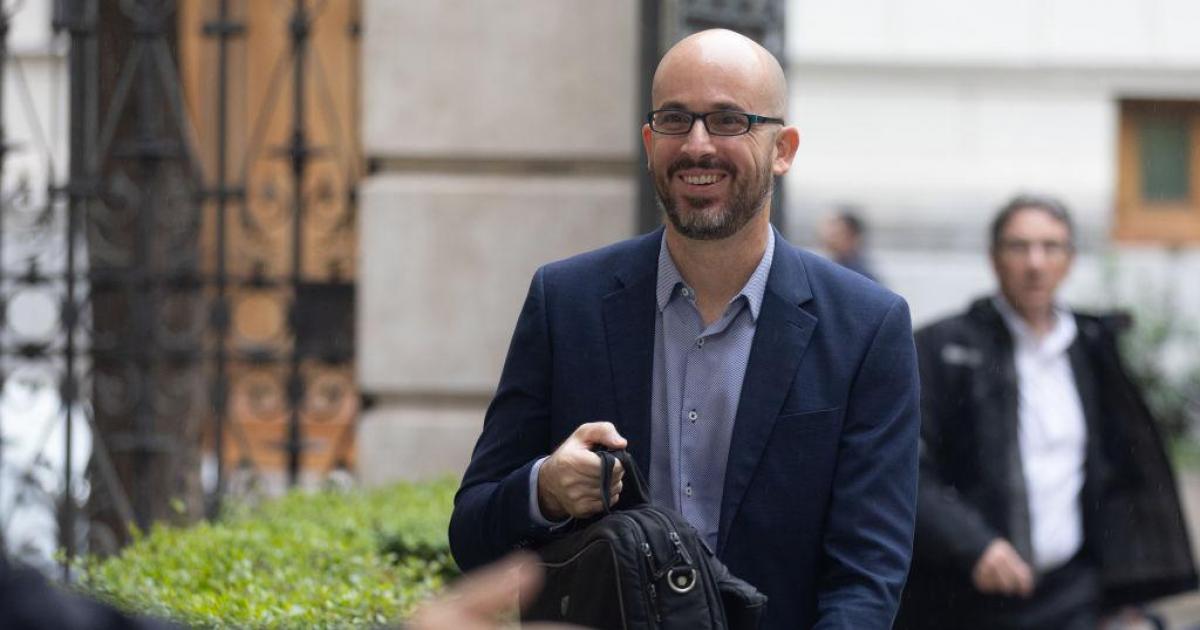 Nacho Álvarez, con una cartera que ahora aspira a ser mayor