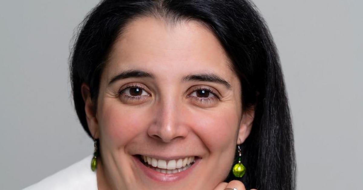 IRIS PEREZ-BONAVENTURA