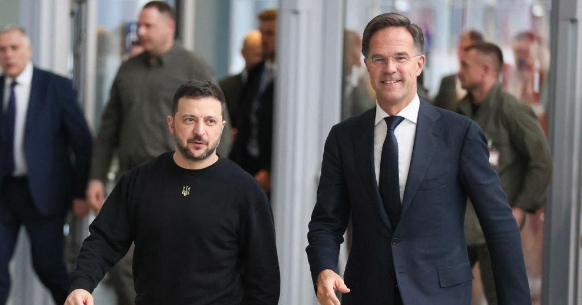 Mark Rutte y Volodimir Zelenski, juntos en un encuentro reciente en Bruselas