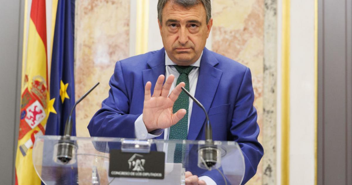 El portavoz parlamentario del PNV, Aitor Esteban.