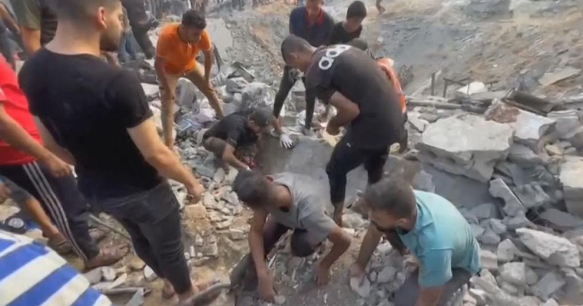 Imagen de las cámaras de AFP tras el bombardeo en el campamento de refugiados de Jabalia