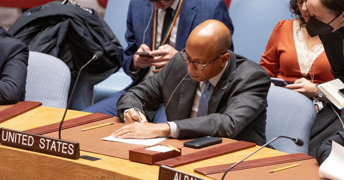 El representante de EEUU en la ONU, Robert A. Wood.