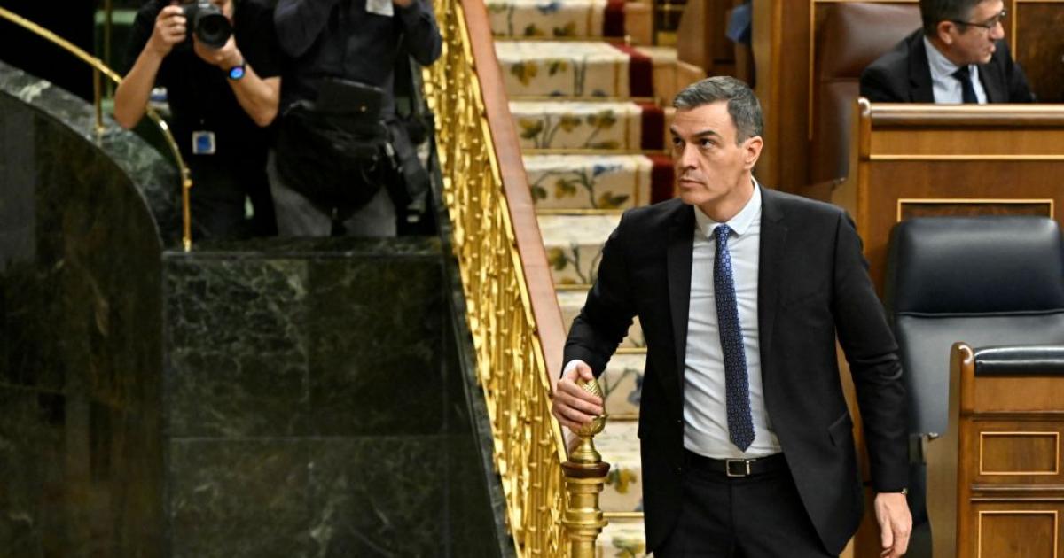 Pedro Sánchez abandona el pleno del Congreso tras el rechazo a la amnistía