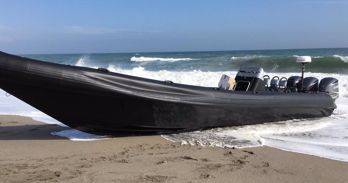 Imagen de una narcolancha incautada.