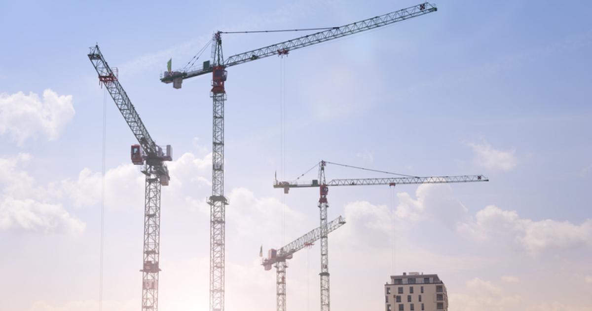 Imagen de archivo de grúas.