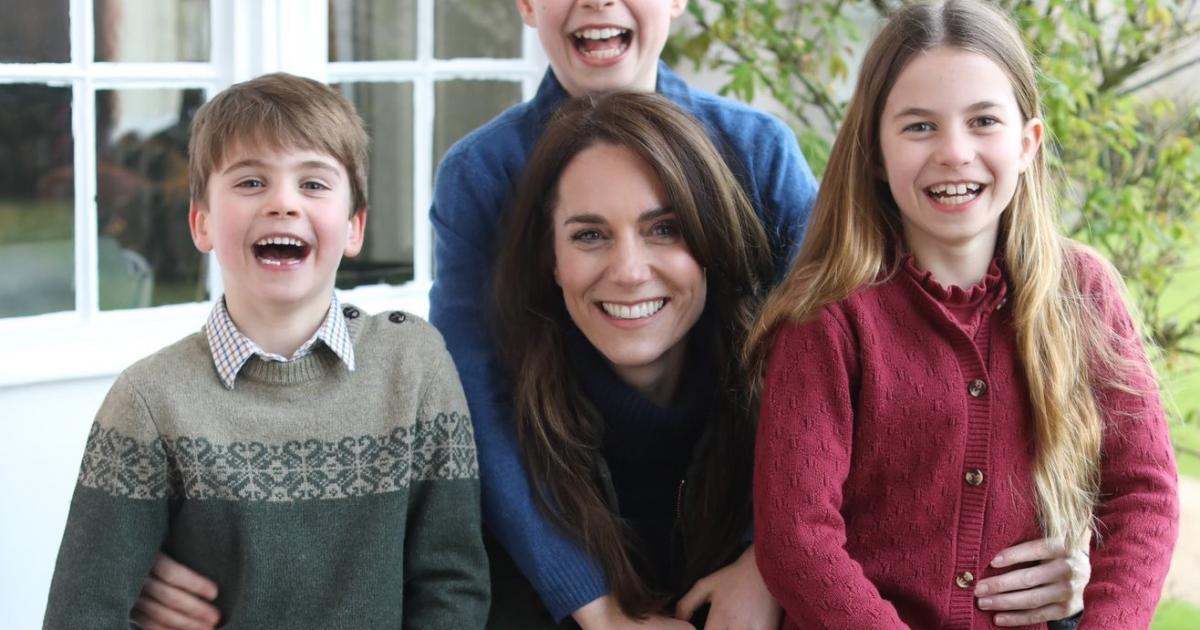 Kate Middleton con sus hijos.