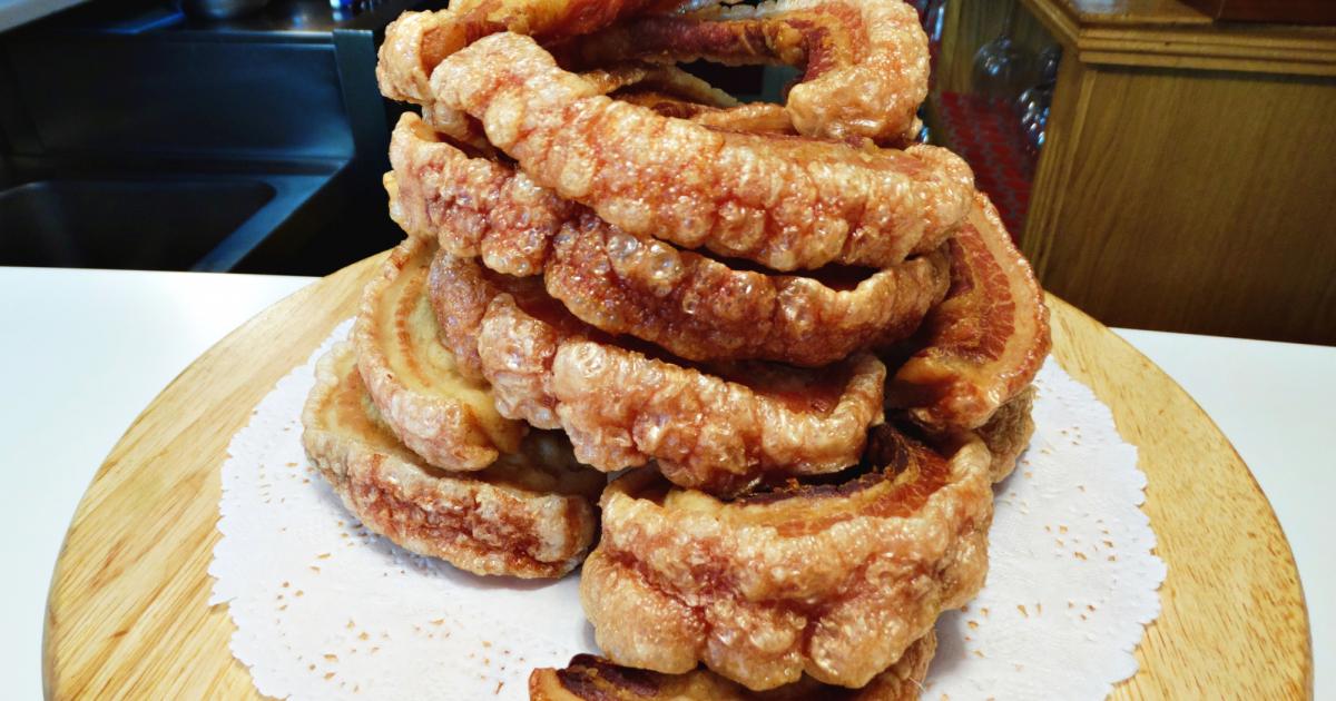 La Marca de Garantía Torreznos de Soria convoca anualmente un concurso para encontrar el mejor torrezno elaborado en España.