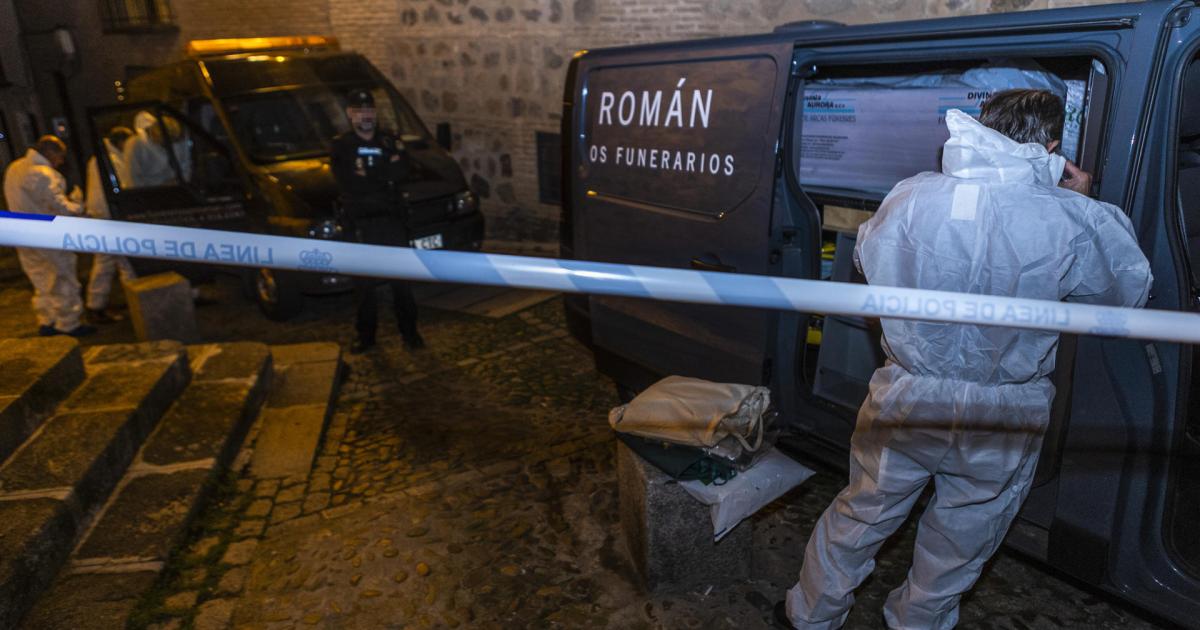 Los servicios forenses se han personado en la calle Santa Leocadia de Toledo.
