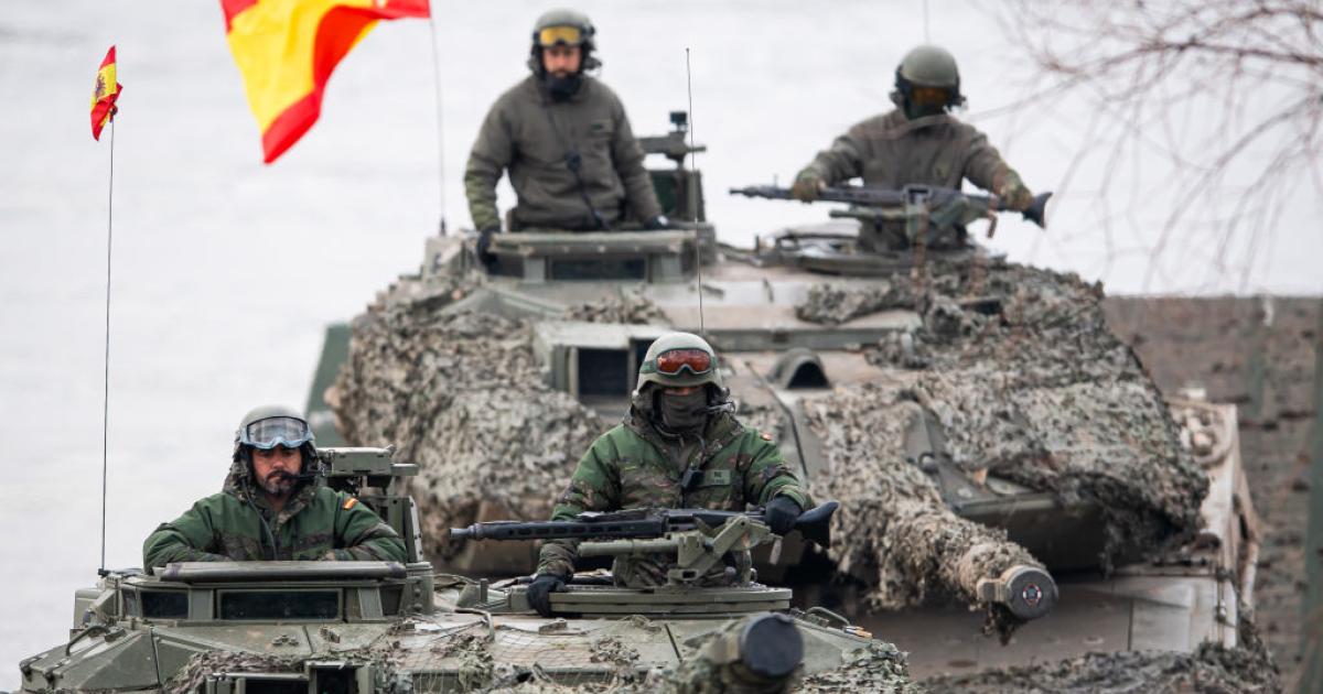 Soldados españoles en unos ejercicios de la OTAN, en una imagen de archivo