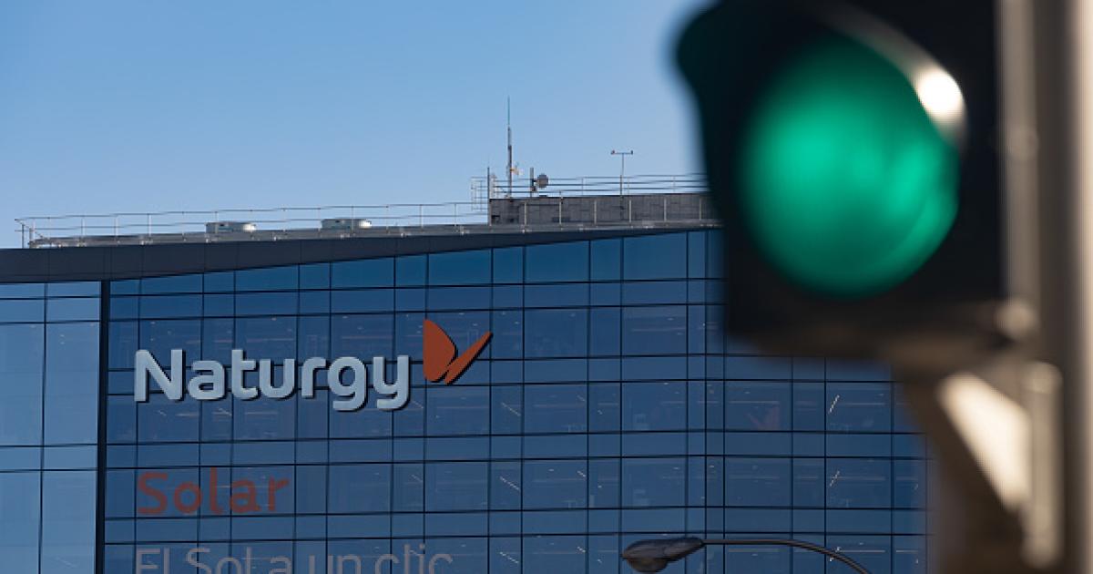 Imagen de archivo de la fachada de la sede de Naturgy en Madrid.