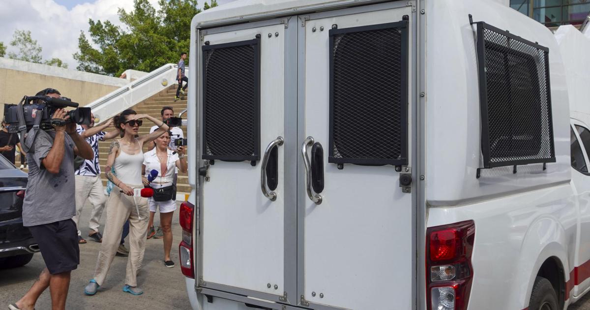 Llegada de Daniel Sancho al tribunal de Tailandia en el que se celebra el juicio por el asesinato del cirujano colombiano Edwin Arrieta.