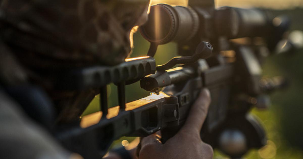 Imagen de archivo de un francotirador ucraniano, en un campo de entrenamiento en algún lugar de Donetsk (Donbás).