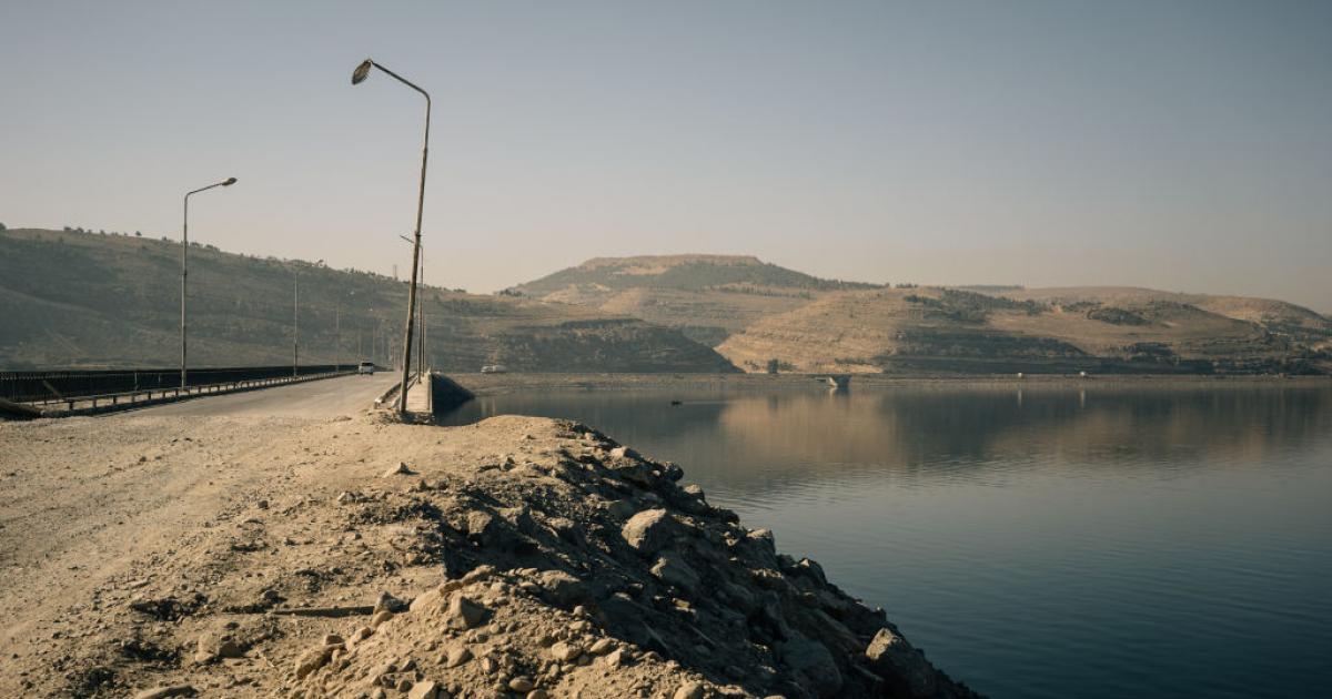 Imagen de archivo del río Éufrates y la carretera entre KObane y Manbij, en una instantánea de 2017.