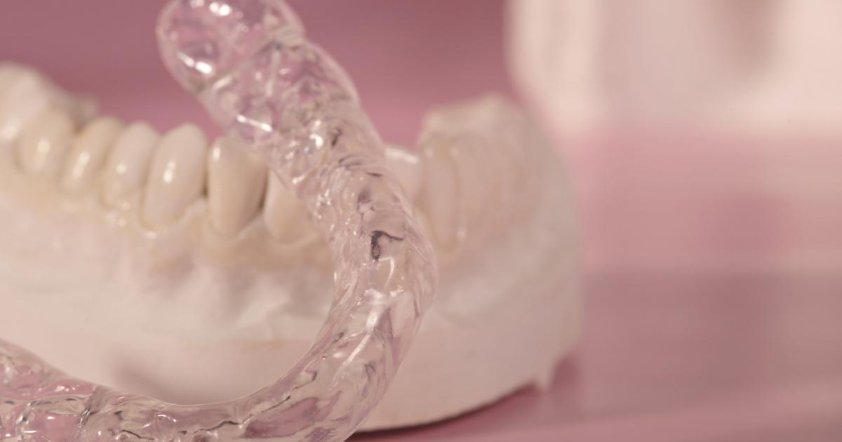 Imagen de archivo de una férula dental.