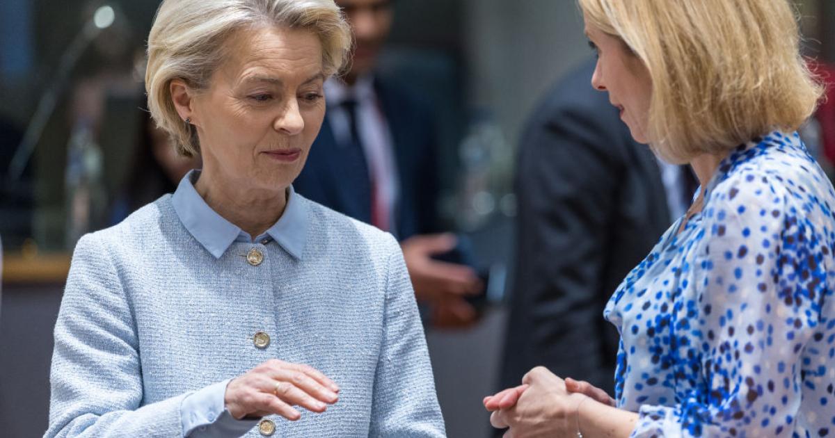 Ursula von der Leyen conversa con Kaja Kallas en una reciente cumbre en Bruselas
