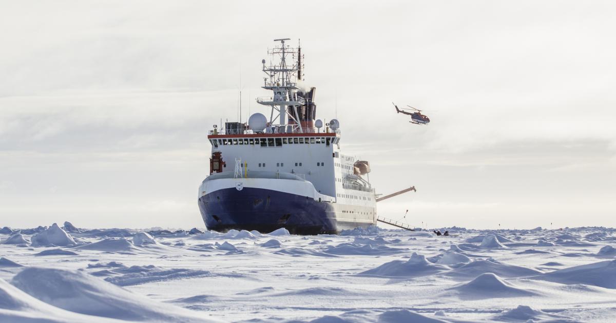 Imagen de archivo de un buque de investigación rompiendo el hielo.