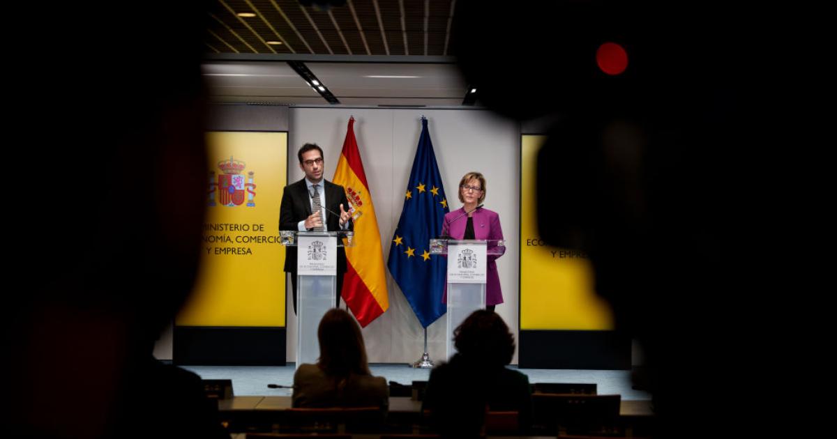 Carlos Cuerpo, en una reciente reunión con miembros de la Comisión Europea