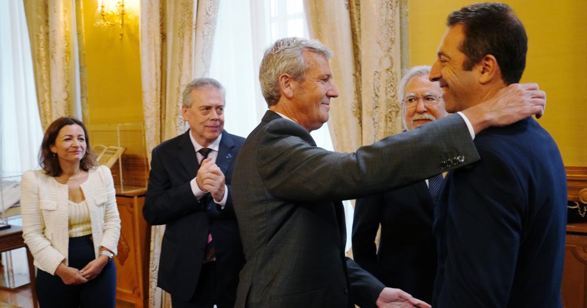 Traspaso de cargo del exconselleiro do Mar Alfonso Villares a Marta Villaverde, tras ser denunciado por un presunto caso de agresión sexual.